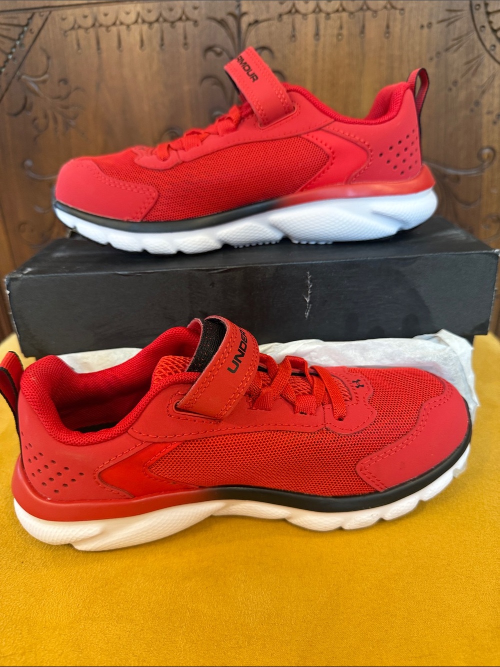 Under Armour Kids Red Mesh Athletic Sneakers with White Sole - size 2E Wide